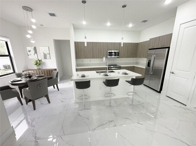 Foto del edificio - 17334 SW 46th St
