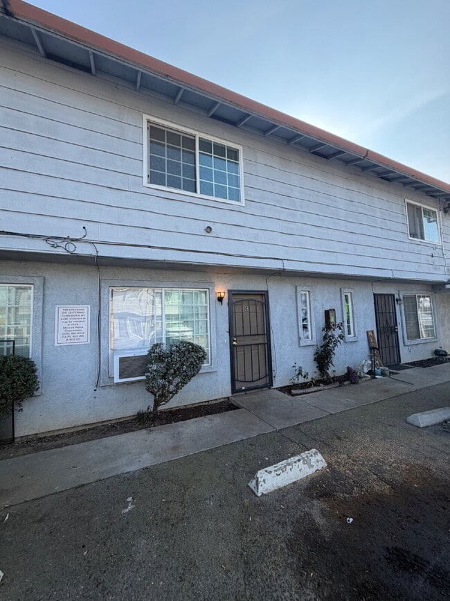 Charming 2-Bed, 2-Bath - Charming 2-Bed, 2-Bath Apartment