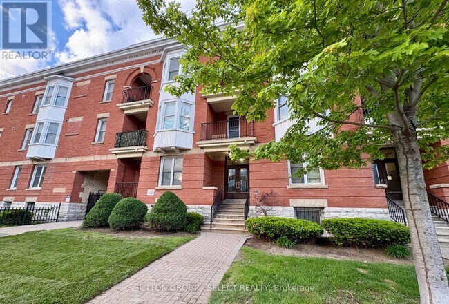 Photo du bâtiment - 440 Wellington St