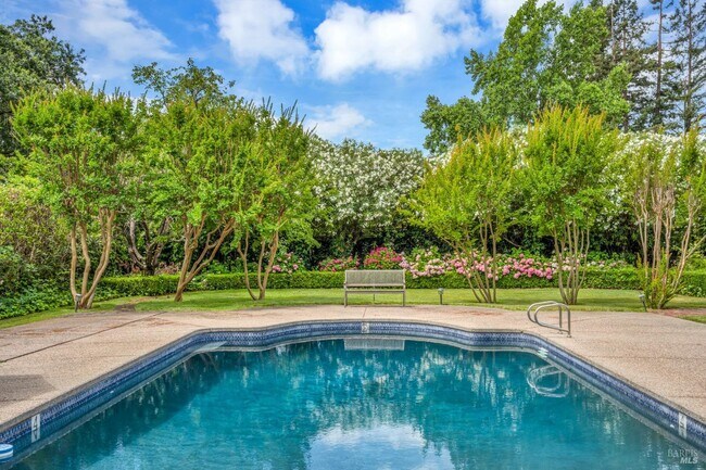 Building Photo - 1701 Zinfandel Ln