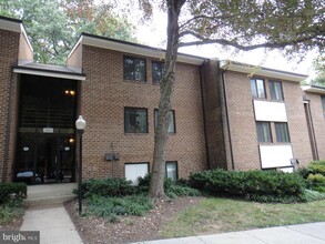 Building Photo - 1523 Northgate Square