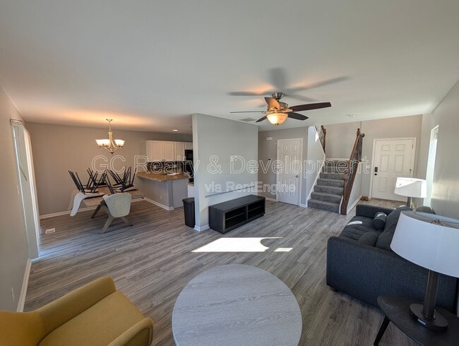 Building Photo - 646 Vine St