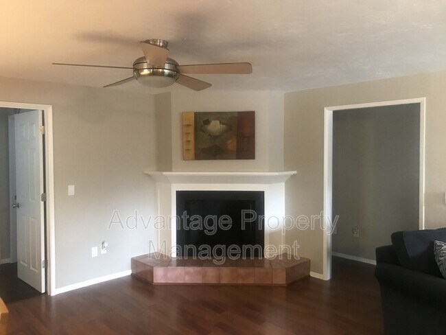 Foto del edificio - 2538 SE Thompson St