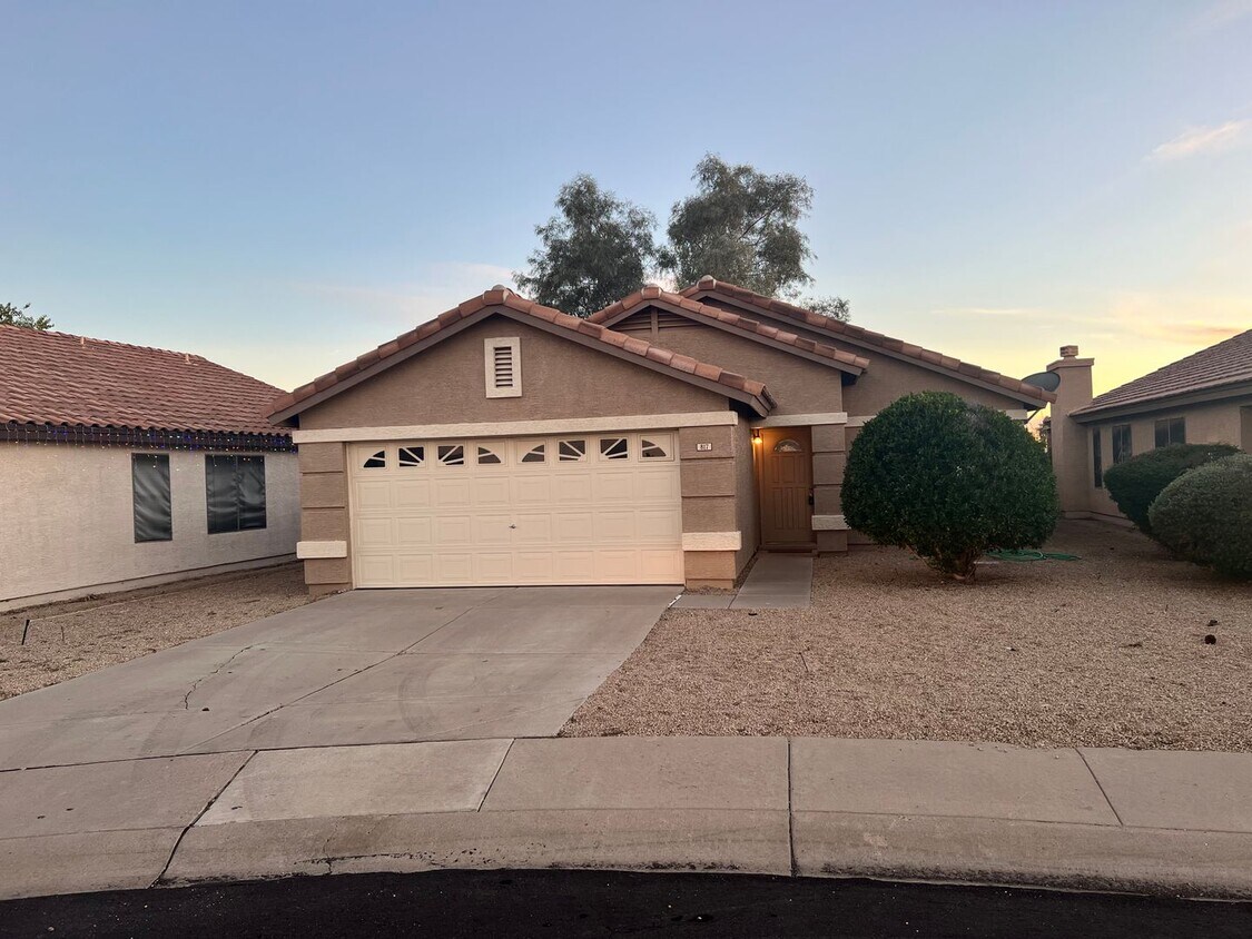 817 E Yuma Ave, Apache Junction, AZ 85119 House Rental in Apache