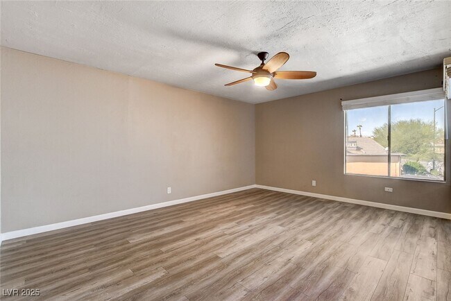 Foto del edificio - 1544 Hialeah Dr