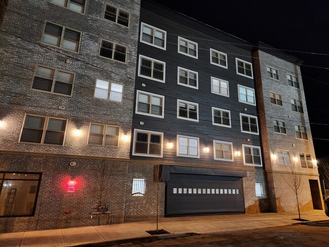 Building Photo - 171 Carroll St