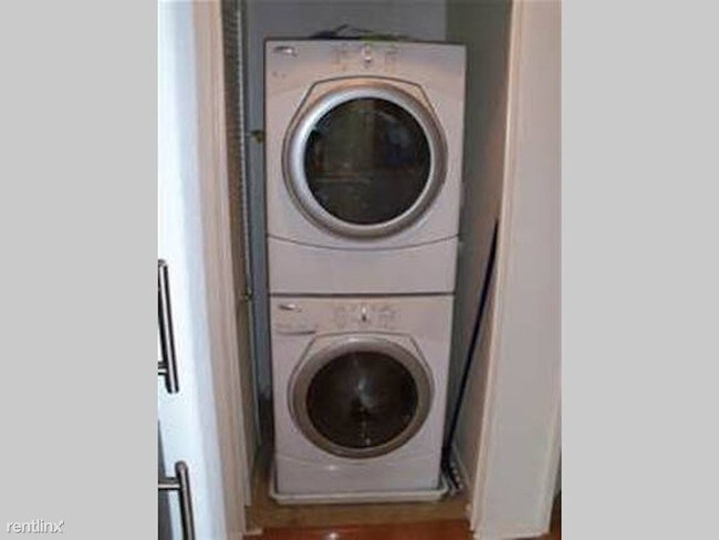 Foto del edificio - 1 br, 1 bath - 2921 Thurman Dr