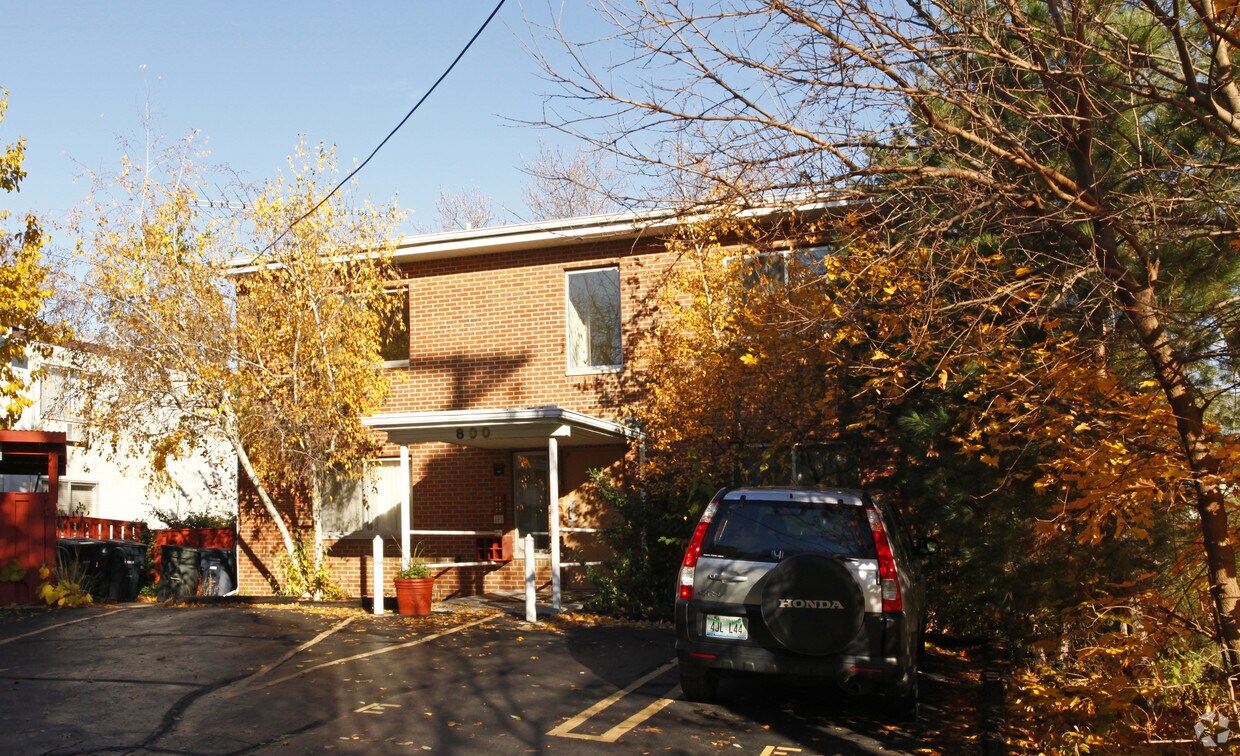 Building Photo - Brown Hill Apartments