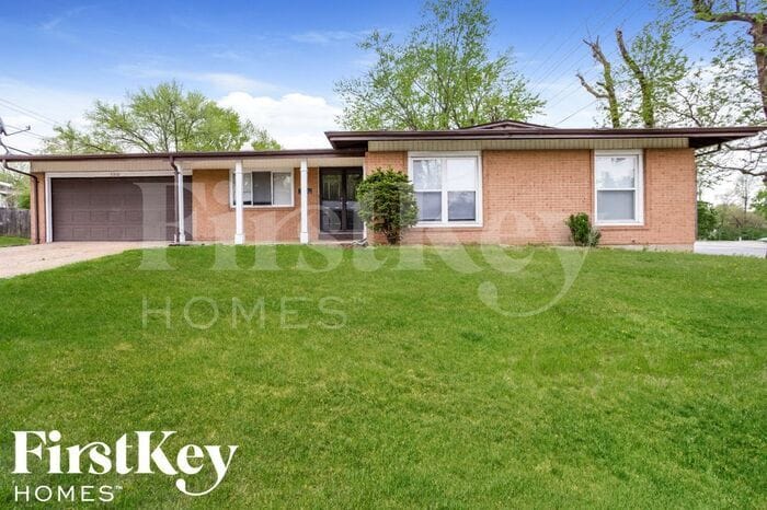 Primary Photo - 3310 Hambletonian Dr