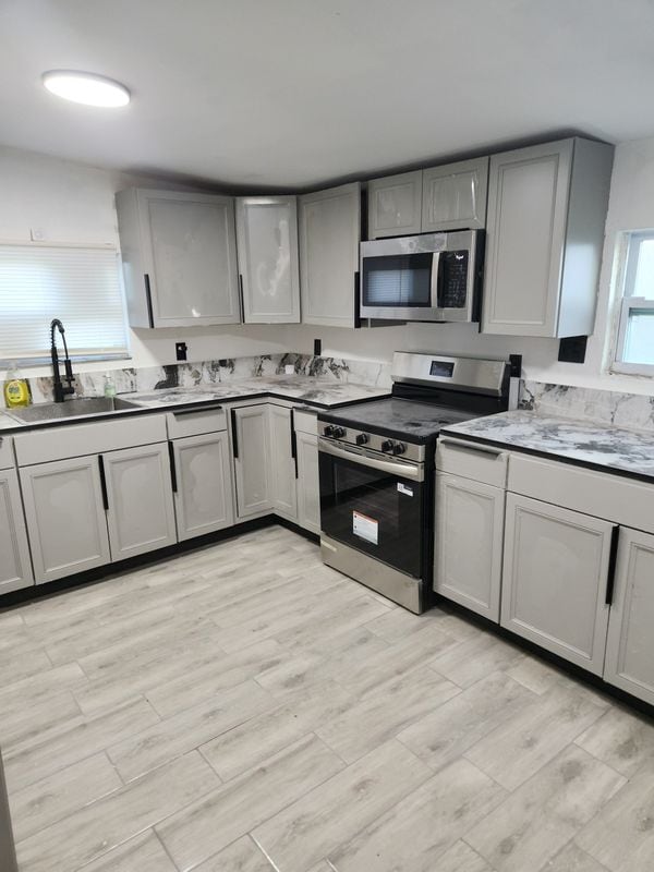 Foto del edificio - 890 Rickey Jackson Blvd