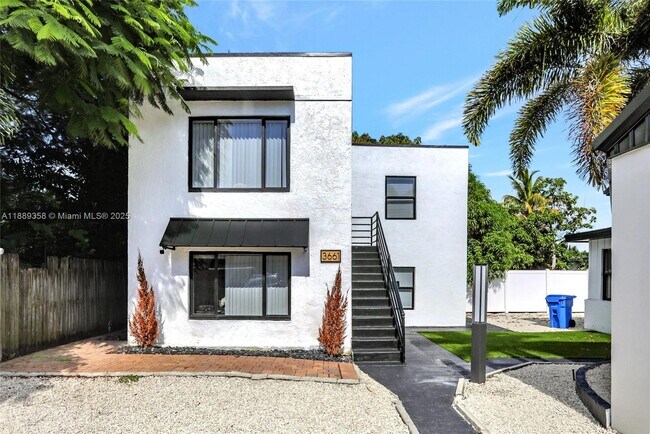 Foto del edificio - 3661 NE 11th Ave