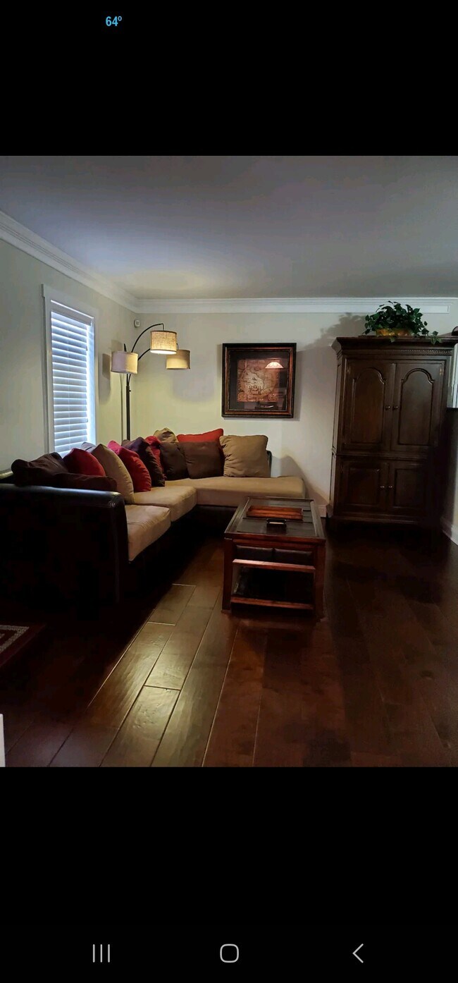 Foto del edificio - 4017 Cottage Hill Rd