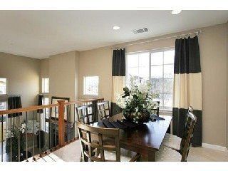 Dining Area - 998 Cole Pl