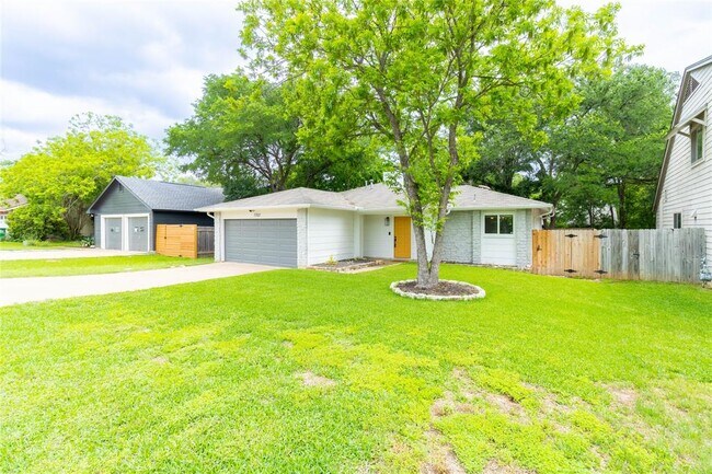 Building Photo - 7707 Copano Dr