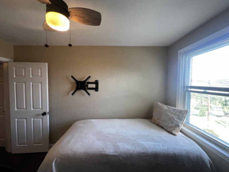 Foto principal - 1604 Lochwood Rd