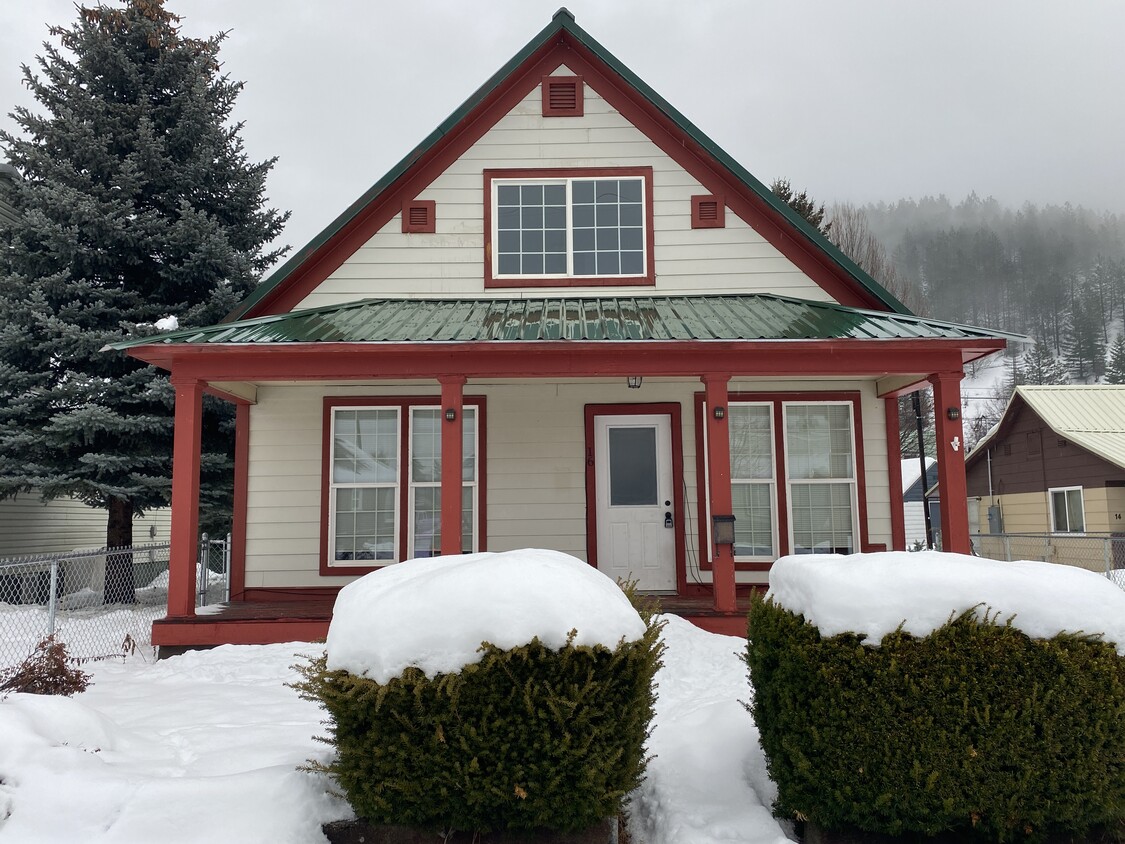 16 W Mullan Ave, Kellogg, ID 83837 House Rental in Kellogg, ID