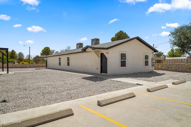 Foto del edificio - 11721 Valle Del Paseo Dr