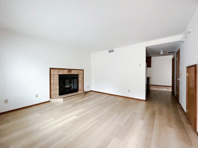 Foto del edificio - 2980 Sunridge Dr