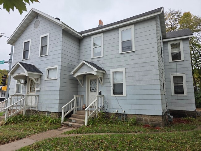 Building Photo - 1201 S Farwell St