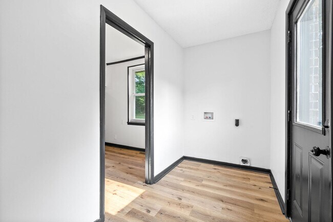 Foto del edificio - 338 Woodale Dr
