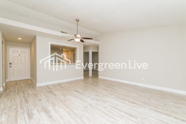 Building Photo - 11507 Smokethorn Dr