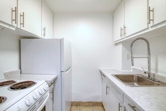 Building Photo - 3455 Rue Aylmer