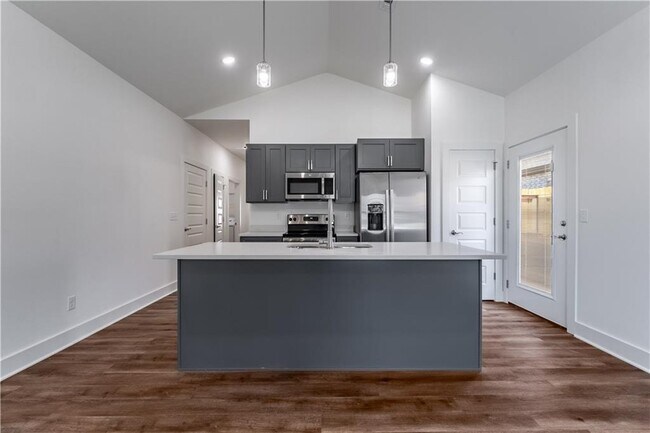 Foto del edificio - 2100 SW Expedition St