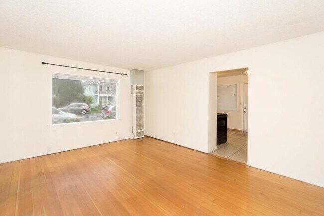 Building Photo - 2 bedroom in Renton WA 98057