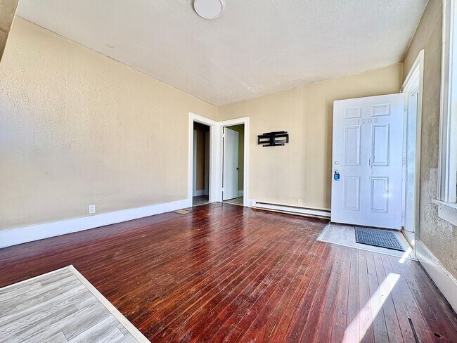 Foto del edificio - 1508 Hermosa Pl