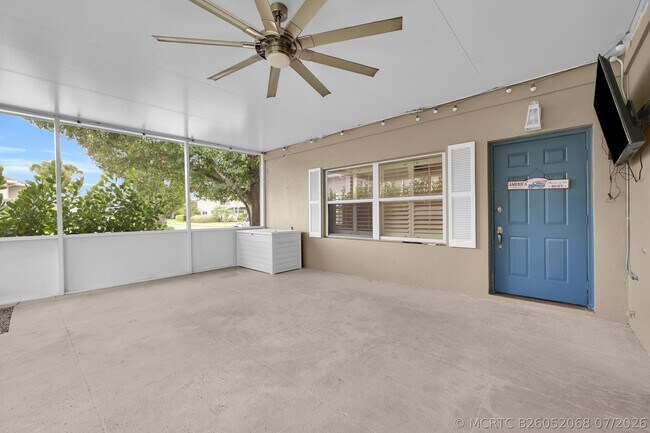 Building Photo - 3513 SW Sunset Trace Cir