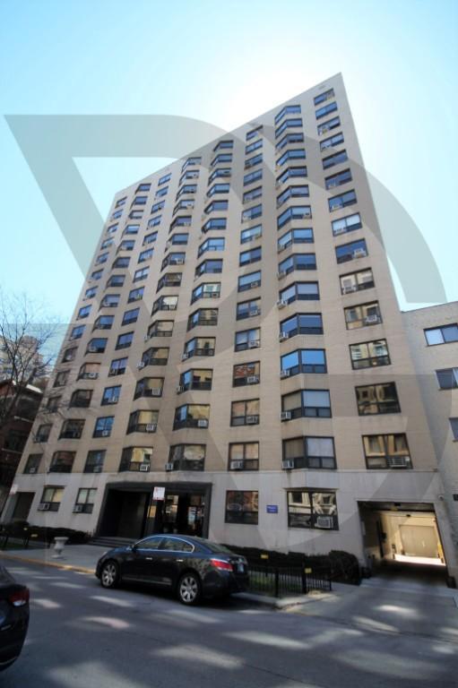 Foto del edificio - High rise in Lakeview East