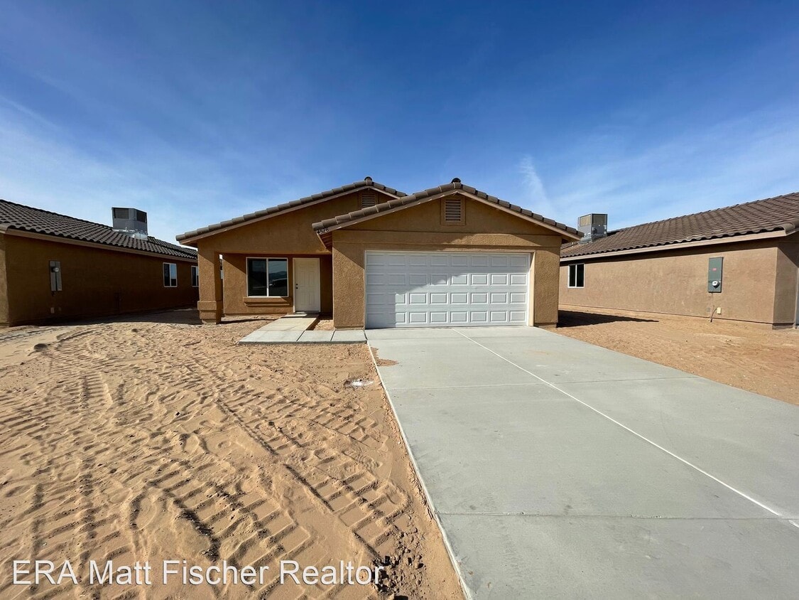 3 br, 2 bath House 4528 S DESERT WILLOW WAY House Rental in Yuma