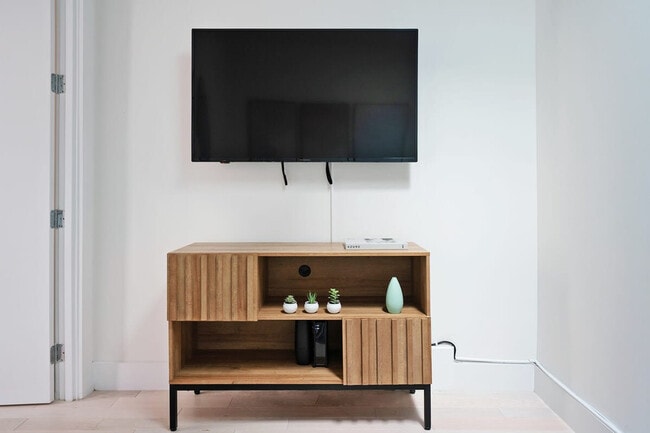 Foto del edificio - 515 W 48th St