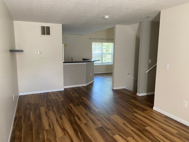 Foto del edificio - Worthington Schools. 2 Bedroom, 2.5 Bathro...