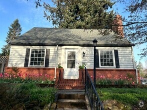 Building Photo - 4027 NE 76th Ave