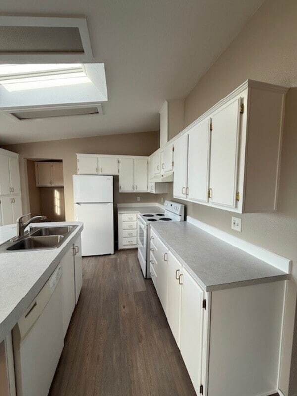 Building Photo - 5556 Rock Rd