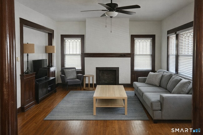 Building Photo - 34 Harlem Ave