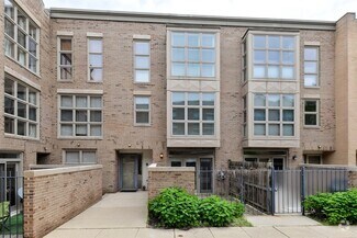 Building Photo - 2375 N Wayne Ave