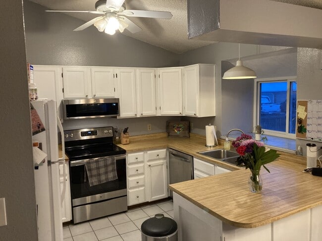 Kitchen - 8033 S Garrison Way