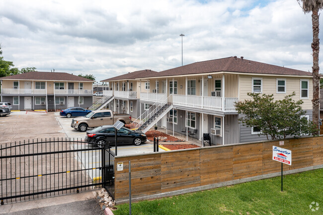 Community Entrance off Brewster Street - Brewster Living