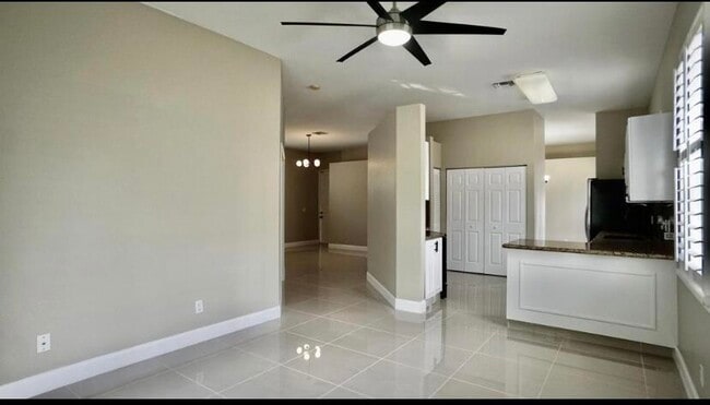 Building Photo - 145 Prestige Dr