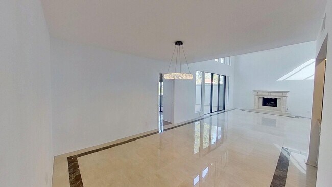 Foto del edificio - **Move-In Special!!** One-of-a-kind 3 Bedr...