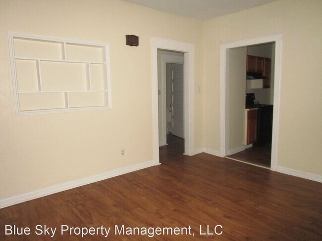 Building Photo - 3 br, 1 bath House - 1922 S. High St.
