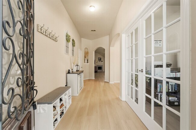 Foto del edificio - 8022 Atwood Hills Ln
