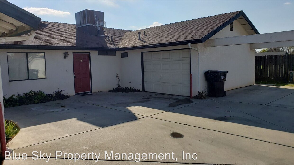 Primary Photo - 1445 Cottage Pl