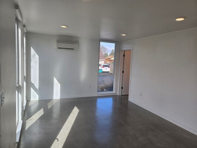 Foto del edificio - N Vancouver (3215)