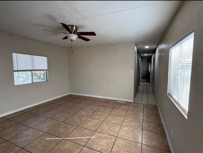 Foto del edificio - 5454 Diamondback Trail