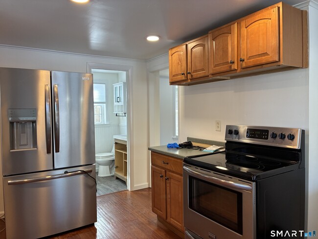 Building Photo - 159 Purdy Hill Rd