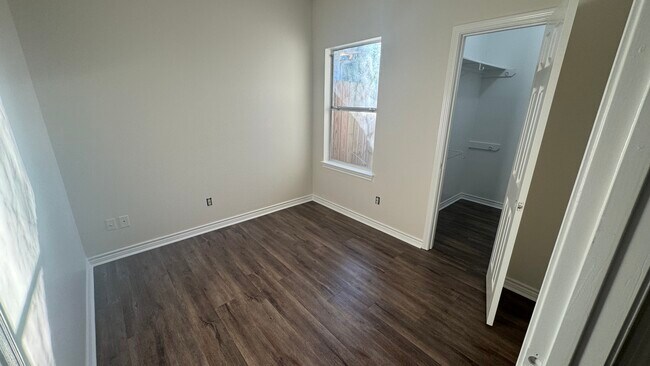 Foto del edificio - 19516 FM 2493