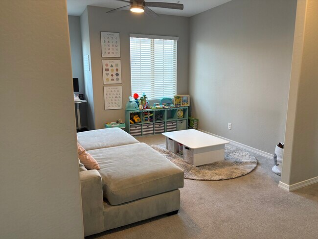 Foto del edificio - 31530 N 24th Dr